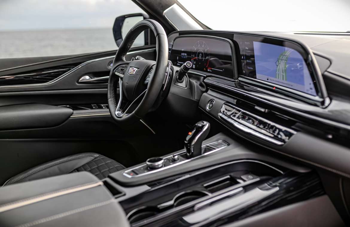 Cadillac Escalade V-Series Rental in Miami thumbnail 3