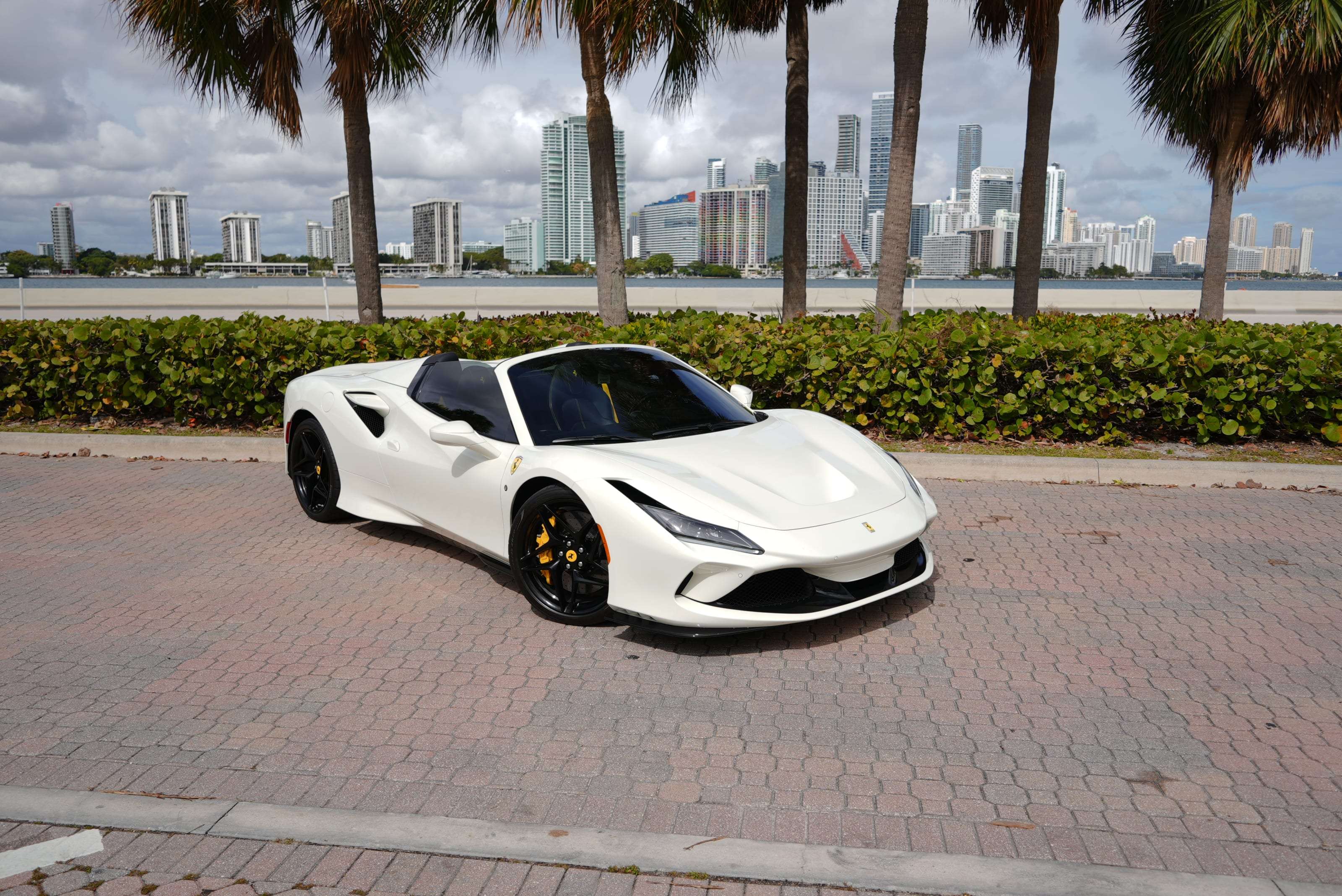 Ferrari F8 Spider Rental in Miami thumbnail 1