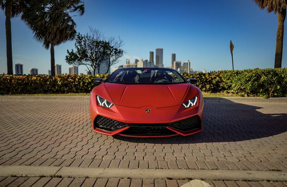 Lamborghini Huracan Rental in Miami thumbnail 2