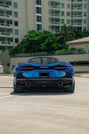 McLaren GT Rental in Miami thumbnail 4