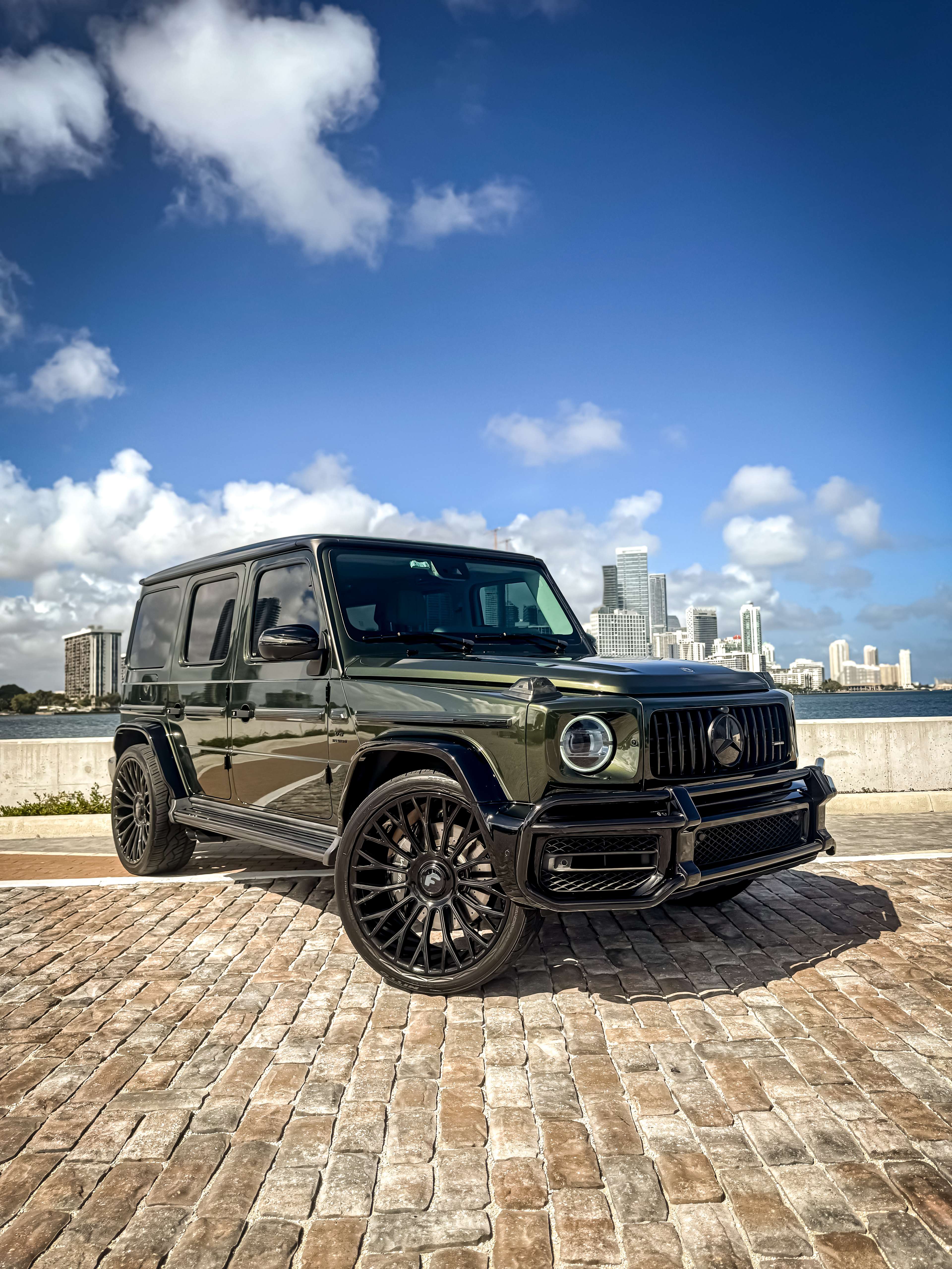 Mercedes G63 AMG Rental in Miami thumbnail 1