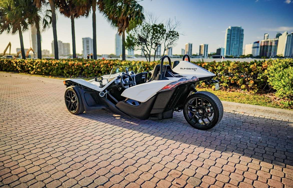 Polaris Slingshot Rental in Miami thumbnail 4