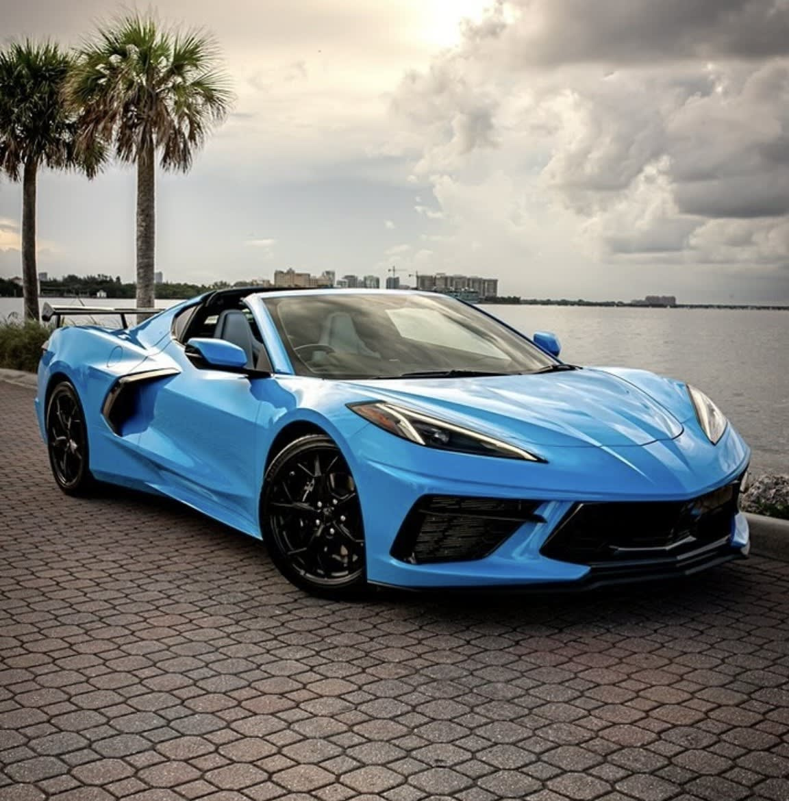 C8 Corvette Rental in Miami - Image 1