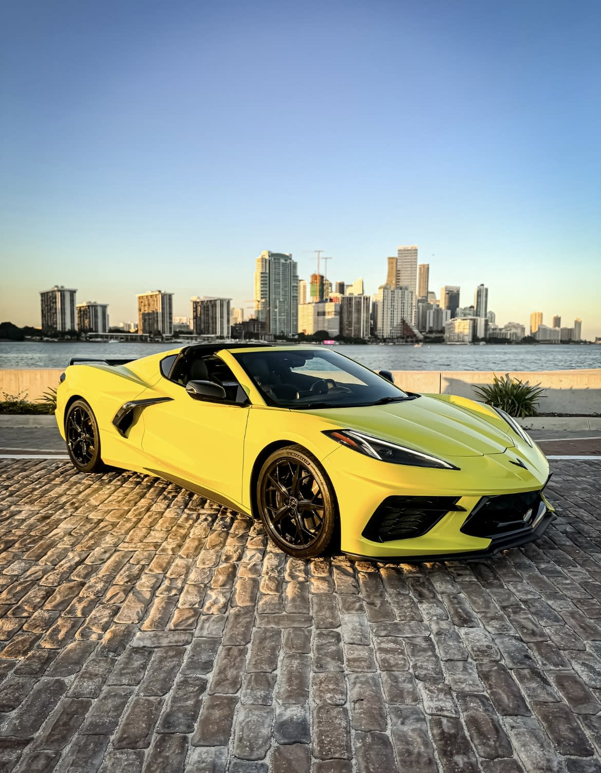 C8 Corvette Rental in Miami - Image 1