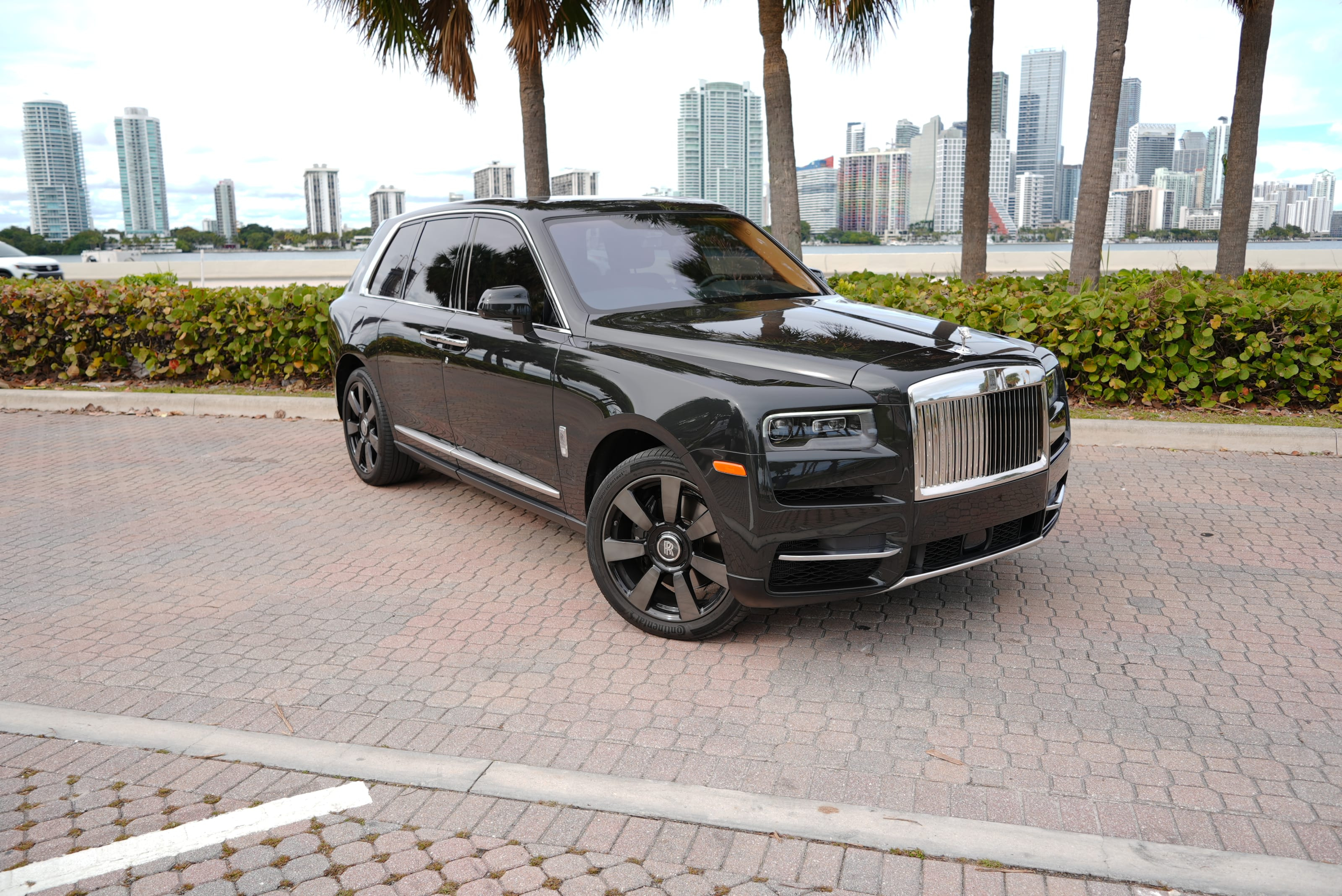 Rolls Royce Cullinan Rental in Miami - Image 1